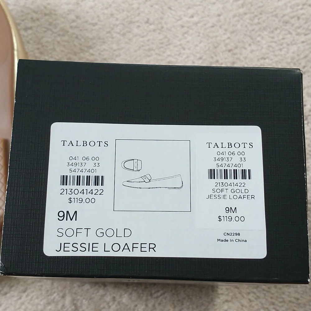 Talbot Soft Gold Jessie Loafer NWT - Picture 3 of 3